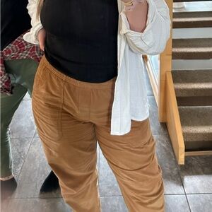 Like brand new! Old Navy mustard straight leg corduroy pants